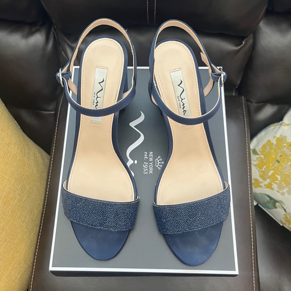 Nina Women's Haven Block Heel Dress Sandals – Size 8 1/2 M - Navy